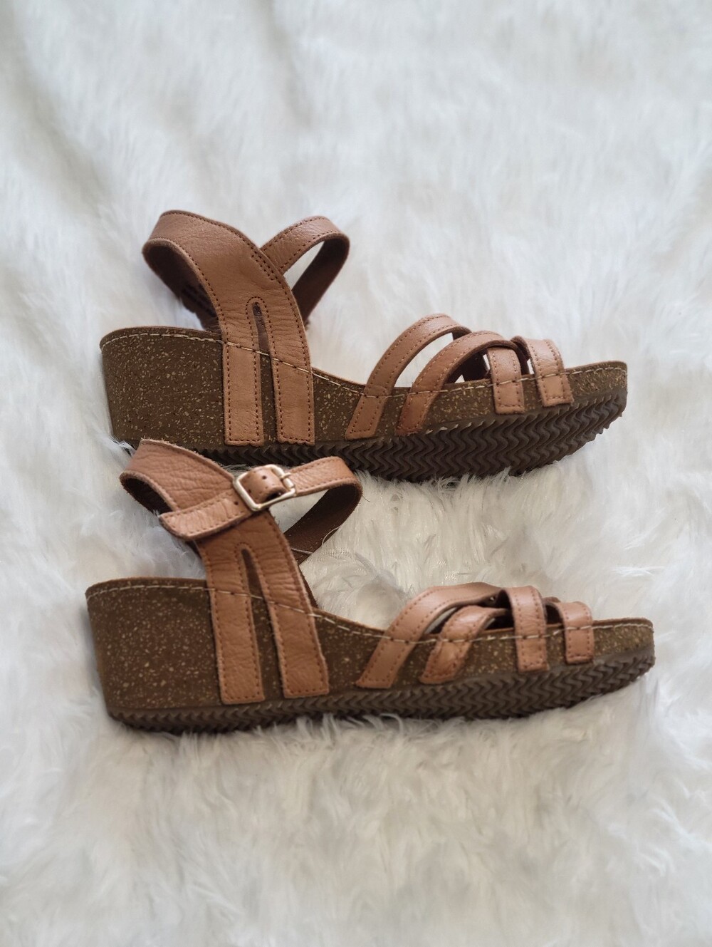 Women's Tan, Wedge, Strappy Sandals - Open Toe - Size 9